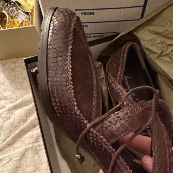 Henry Beguelin Elegant Brown Women's Heels - Picture 5 of 9